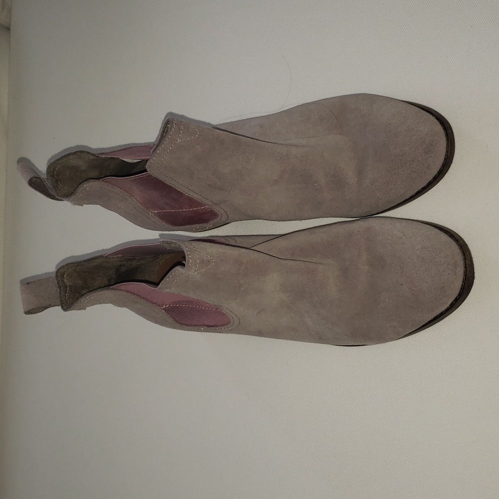 TOMS taupe suede with pink metallic elastic accent Chelsea booties. Worn once.